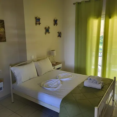 Апартаменты Asprokavos And