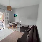 Asprokavos And Apartman *