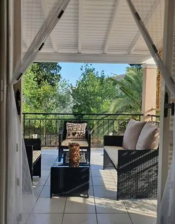 Asprokavos And Kávos