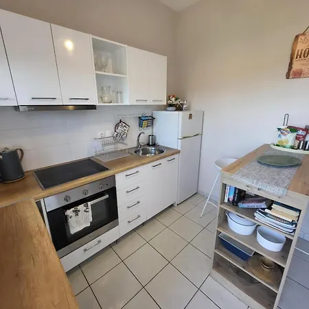 Appartement Asprokavos And *